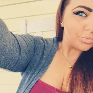 Meet your Posher, Courtney