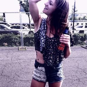 Meet your Posher, Kellie