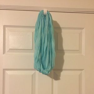 Pretty infinity scarf!