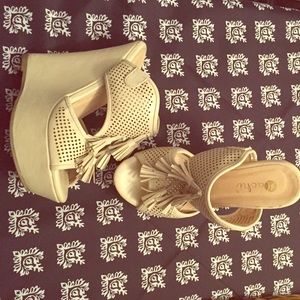 Platform / wedges