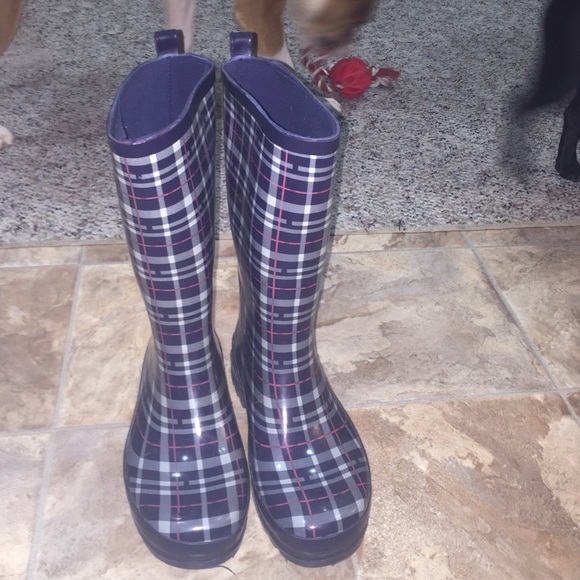 Plaid rain boots
