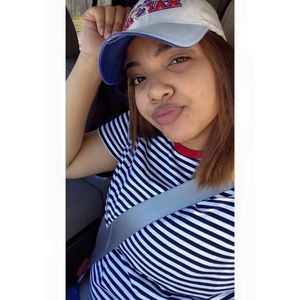 Meet your Posher, Leeann