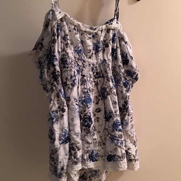 SOLD Blue Floral Tank - Picture 3 of 4