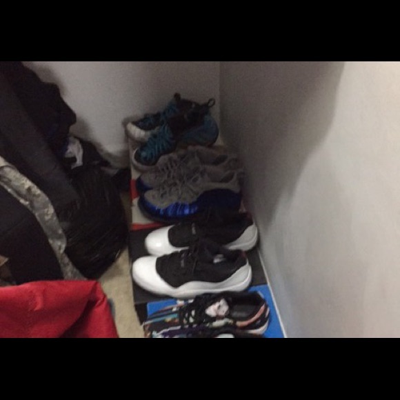 Jordan's and foam posites size 7.5-13 - Picture 2 of 3