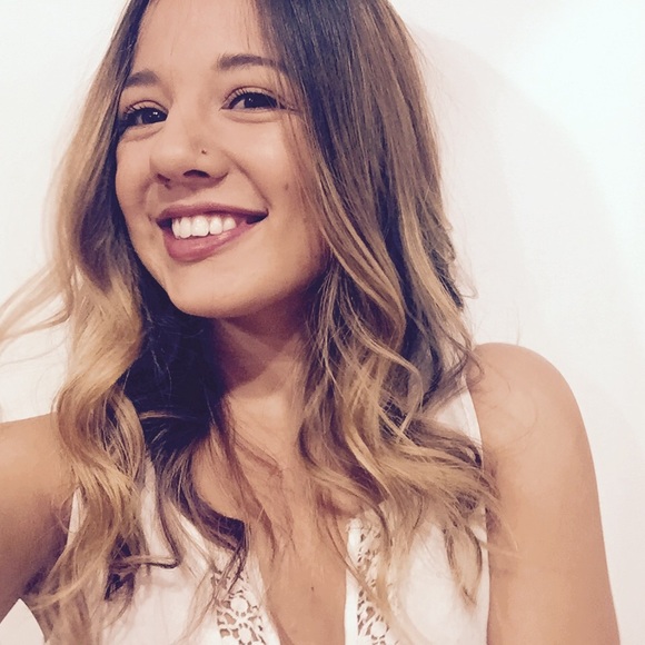 Meet your Posher, Liv