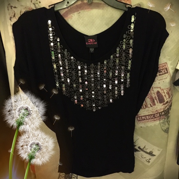 2b BEBE SEQUENCE BLOUSE