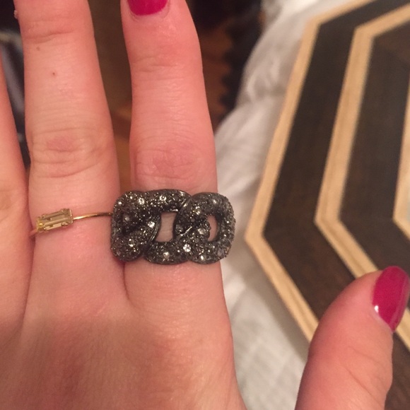 Ring BCBG - Picture 2 of 3