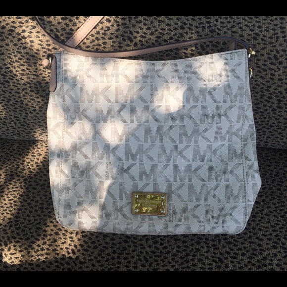 MK purse