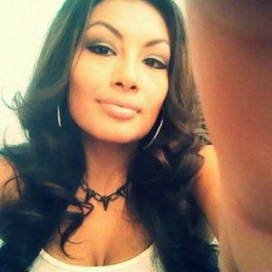 Meet your Posher, Valerie