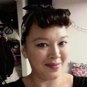 Meet your Posher, Traci