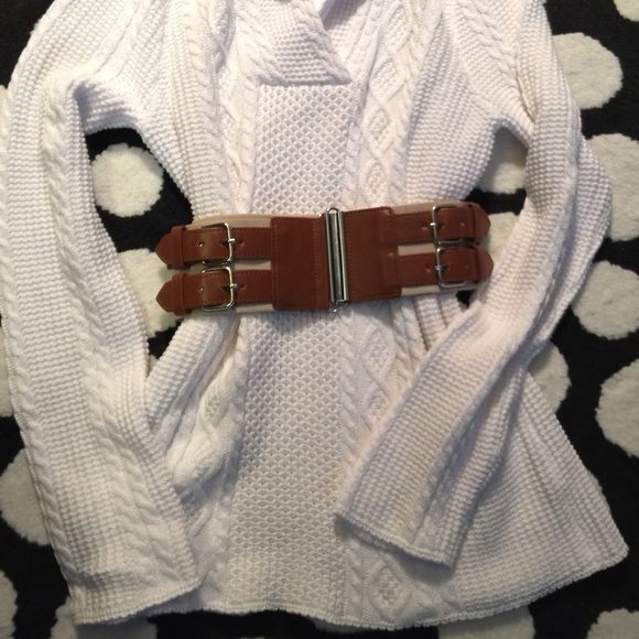 Jeannie Pierre sweater! - Picture 5 of 5