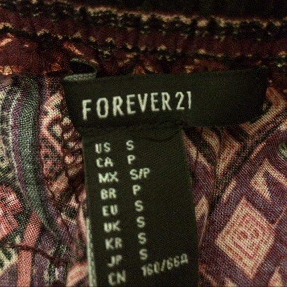 Forever 21 patterned pants - Picture 2 of 2