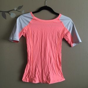 Lululemon short sleeve shirt size 4