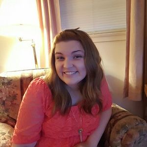 Meet your Posher, Olivia