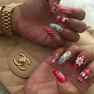 Meet your Posher, Lorraine