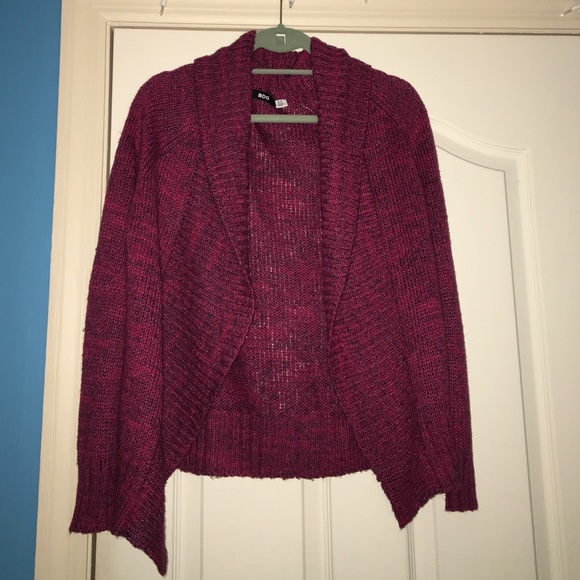 Beautiful cardigan from Urban Outfitters - Picture 1 of 1