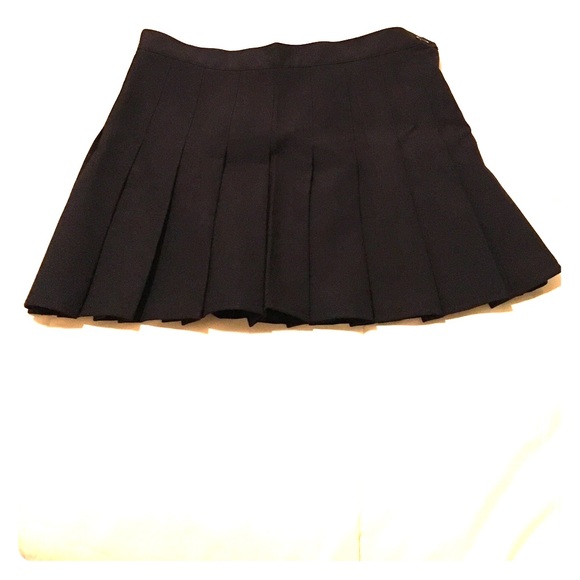 American apparel pleated skirt