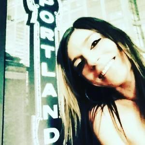 Meet your Posher, Rebecca