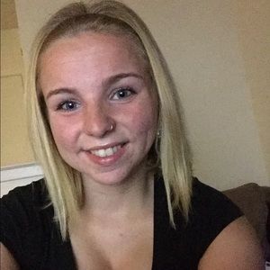 Meet your Posher, Brianna