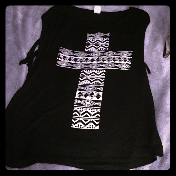 Studded cross shirt with fringe open back