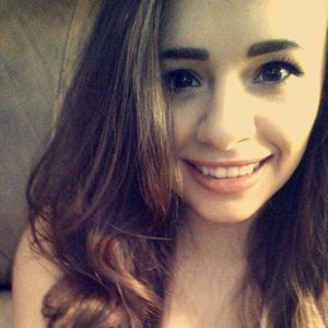 Meet your Posher, Caylin