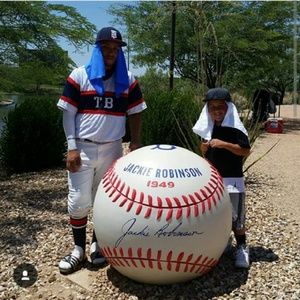 Meet your Posher, Raymond