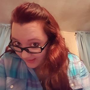 Meet your Posher, Brittnea