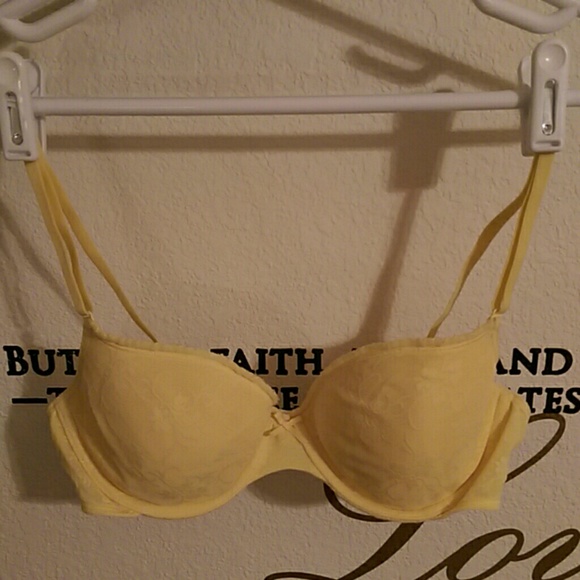 Victoria's Secret Bra - Size 34C