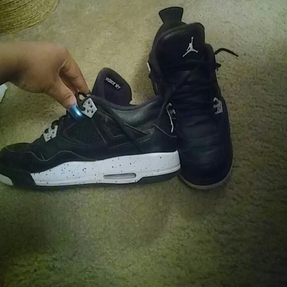 Nike Jordans - Picture 2 of 3
