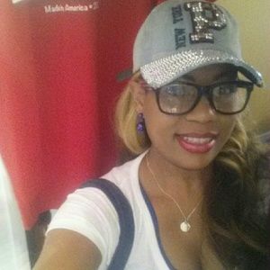 Meet your Posher, Paramesha