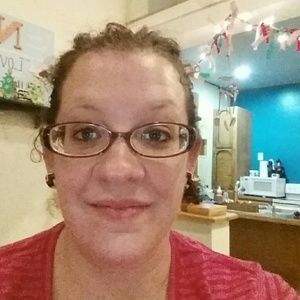 Meet your Posher, Alyson