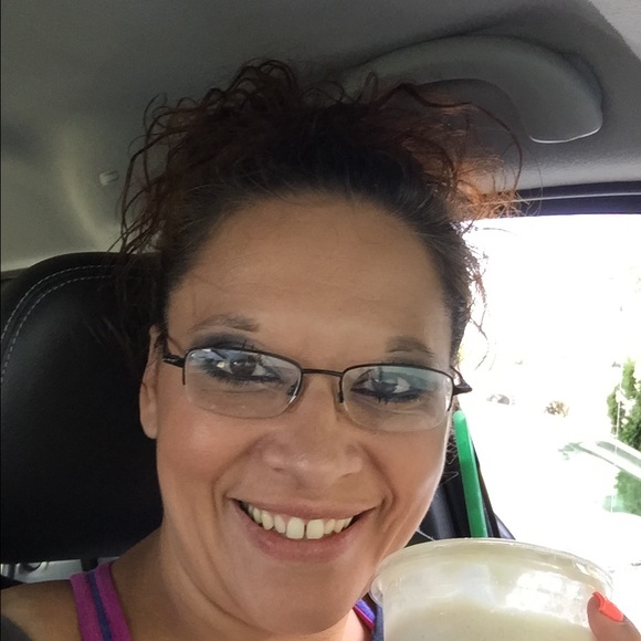 Meet your Posher, Cheryl