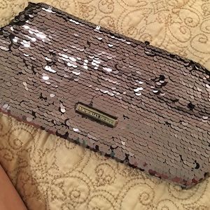 Complete sequin makeup bag