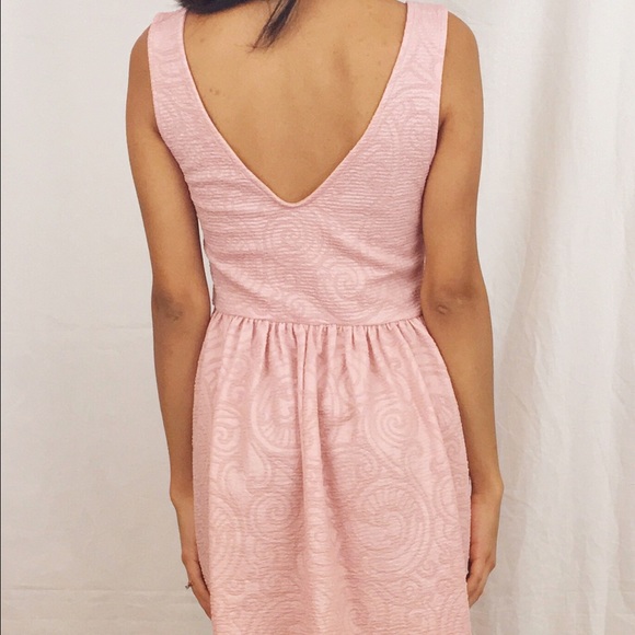 SALE‼️Pink flared dress - Picture 2 of 3