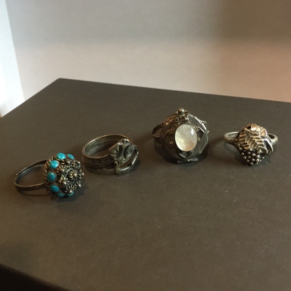 Set of 4 rings