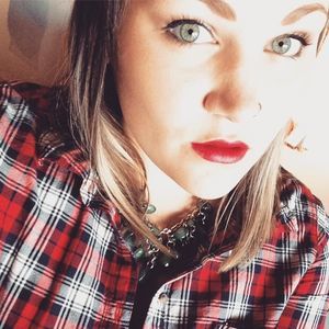 Meet your Posher, Lucy