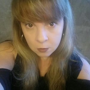 Meet your Posher, Charlene