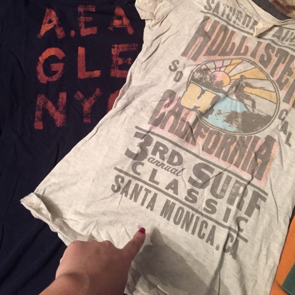 Selling these 2 shirts for one price - Picture 4 of 4