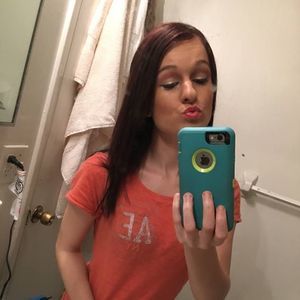 Meet your Posher, Monica