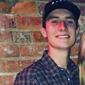 Meet your Posher, Zachary