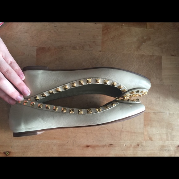 tory burch stud flat - Picture 4 of 4