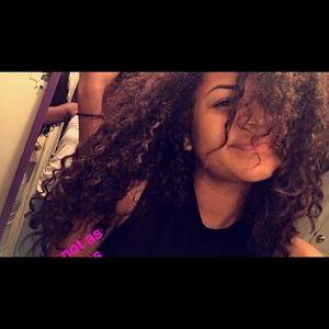 Meet your Posher, Vanessa