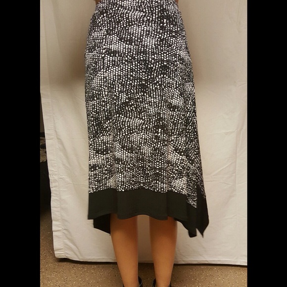 NWT Premise Skirt Size S - Picture 1 of 2