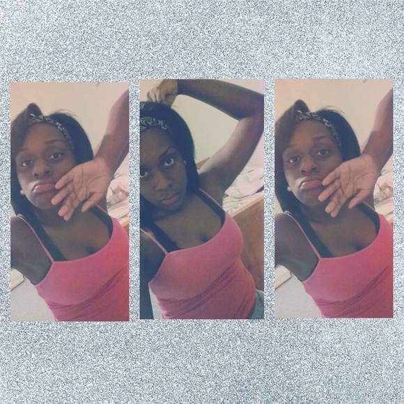 Meet your Posher, Tara - Picture 1 of 1