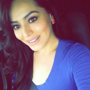 Meet your Posher, Yazmin