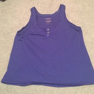 Flattering navy blue tank