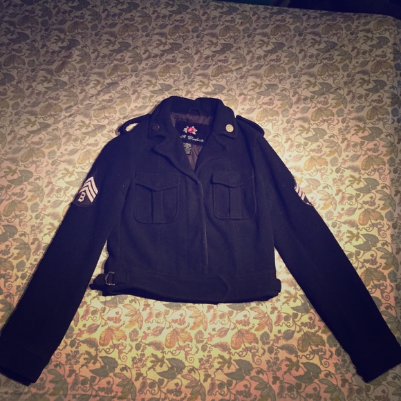 BB DAKOTA CROP JACKET