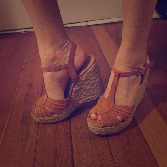 Vintage inspired Steve Madden wedges
