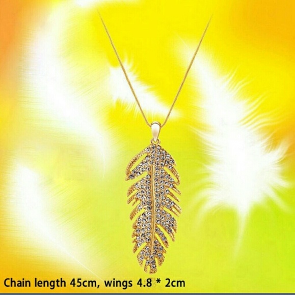 Feather Gold necklace