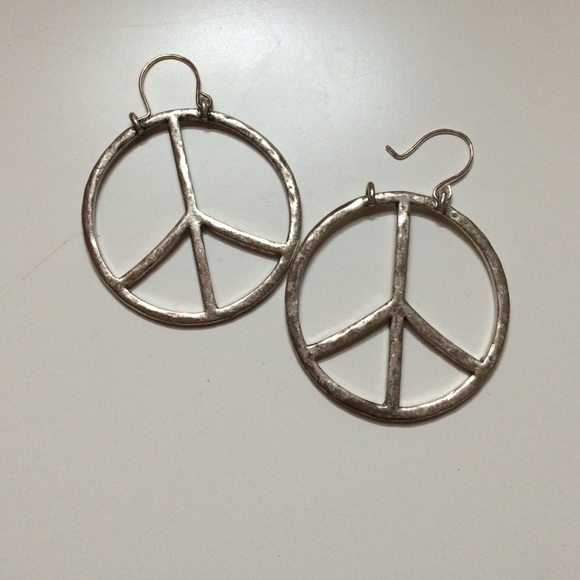 Lucky brand peace sign earrings